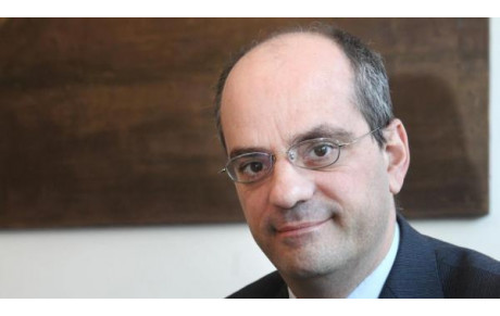 Un joueur d'échecs à la tête de l'éducation nationale